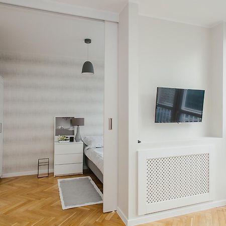 Shortstaypoland Grzybowska Варшава Экстерьер фото